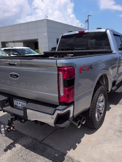 2023 Silver Ford Super Duty F-350 SRW Lariat 4X4 Truck