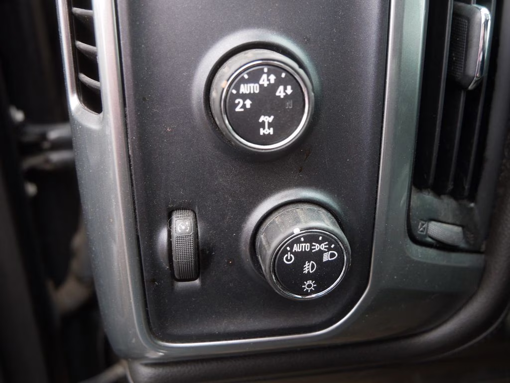 2015 Black Chevrolet Silverado 1500 LTZ w/ 1LZ, Plus Pckg, & Sunroof 4X4 Truck
