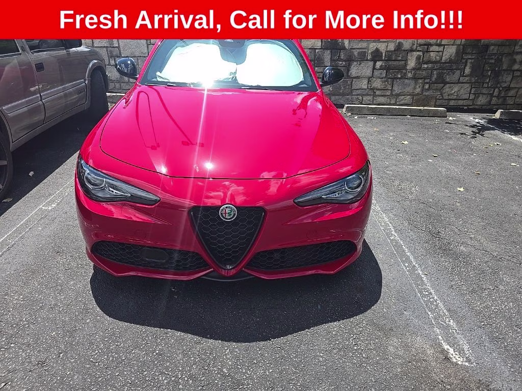 2022 Alfa Rosso Alfa Romeo Giulia Veloce AWD Sedan