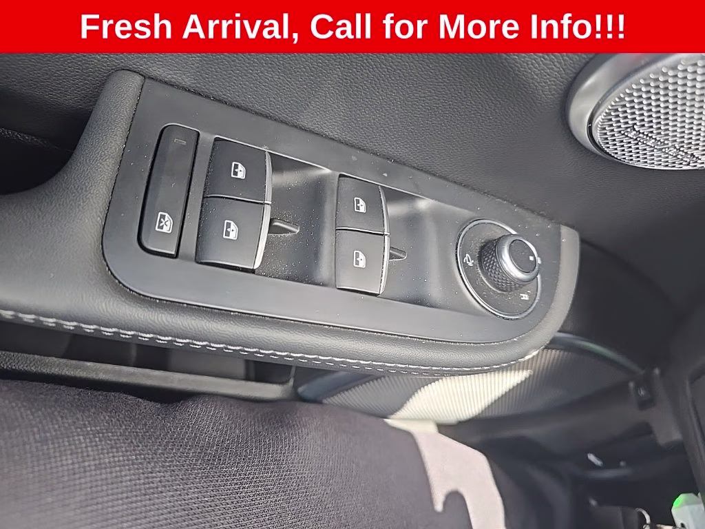 2022 Alfa Rosso Alfa Romeo Giulia Veloce AWD Sedan