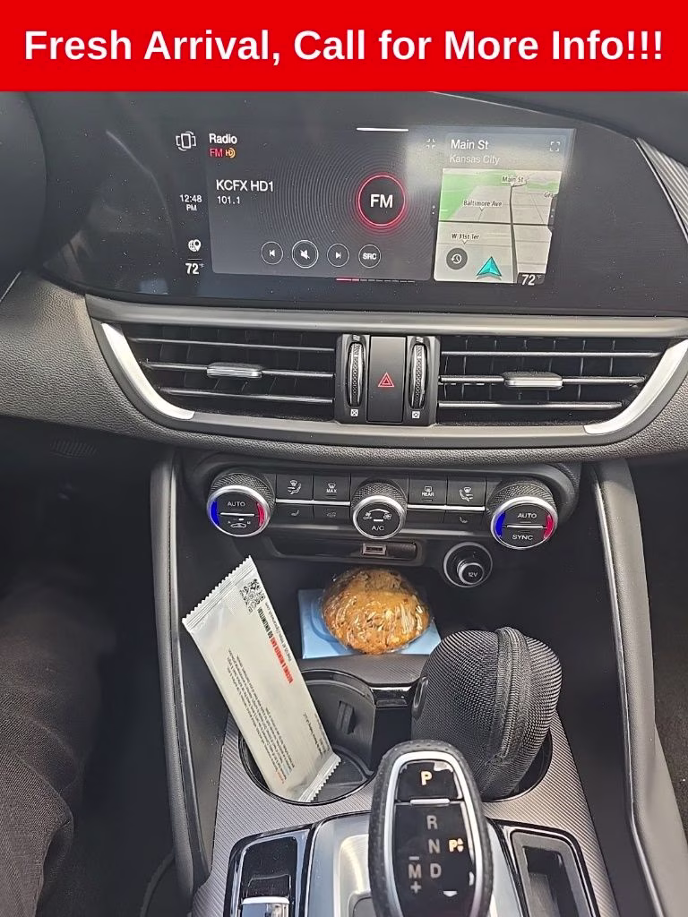 2022 Alfa Rosso Alfa Romeo Giulia Veloce AWD Sedan