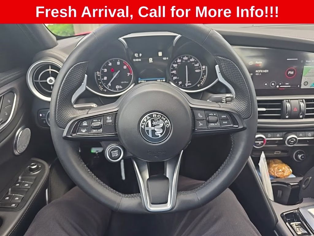 2022 Alfa Rosso Alfa Romeo Giulia Veloce AWD Sedan