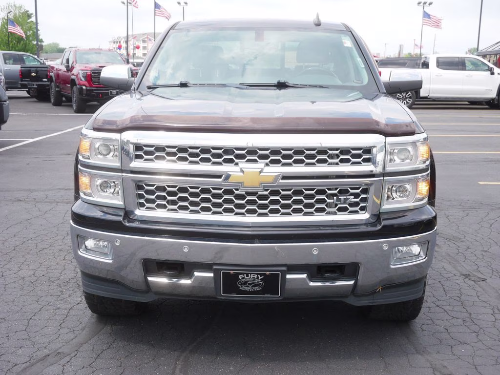 2015 Black Chevrolet Silverado 1500 LTZ w/ 1LZ, Plus Pckg, & Sunroof 4X4 Truck