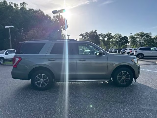 2019 Silver Spruce Metallic Ford Expedition XLT RWD SUV