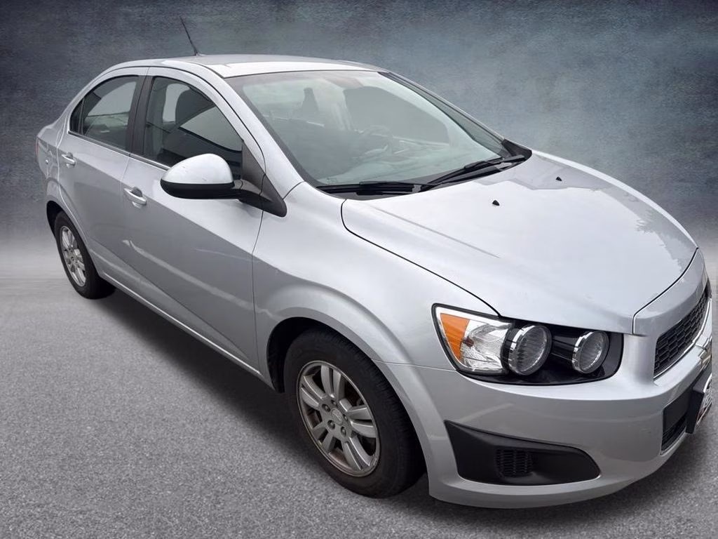 2013 Silver Ice Metallic Chevrolet Sonic LT FWD Sedan