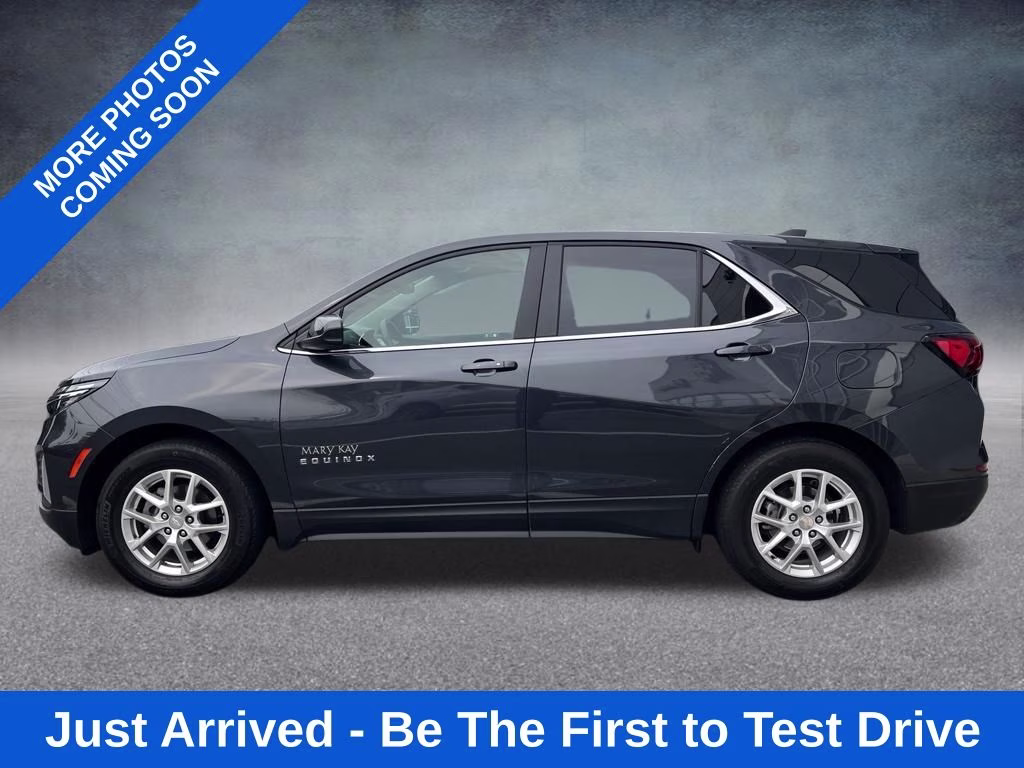 2023 Iron Gray Metallic Chevrolet Equinox LT FWD SUV