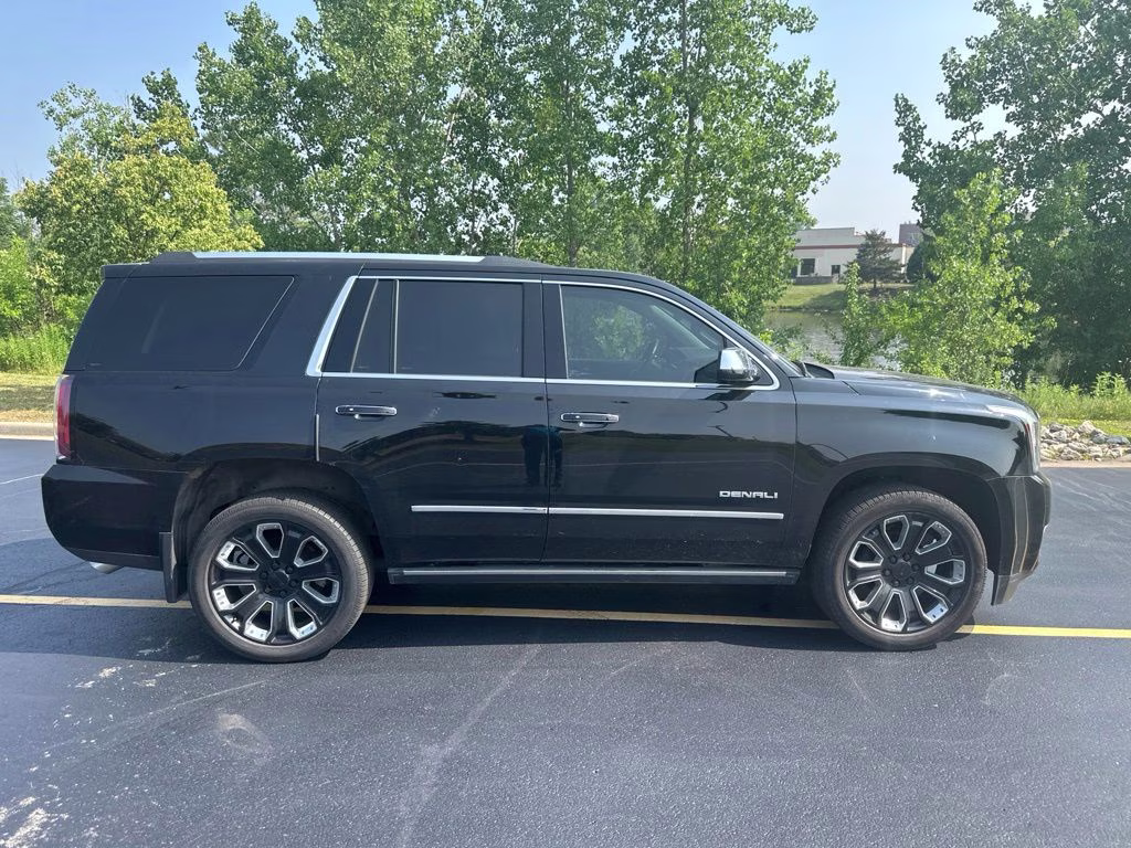 2020 Black GMC Yukon Denali 4X4 SUV