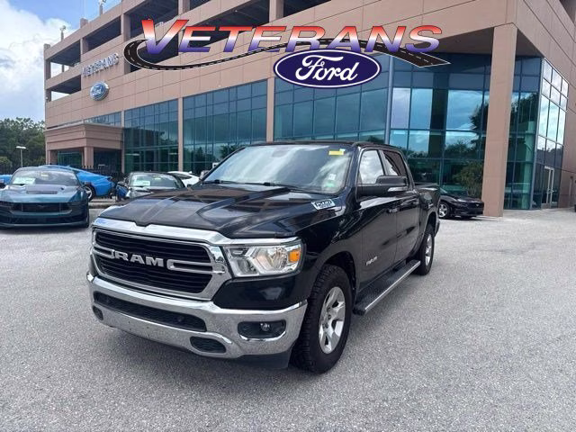 2019 Diamond Black Crystal Pearlcoat Ram 1500 Big Horn/Lone Star Crew Cab Pickup RWD Truck