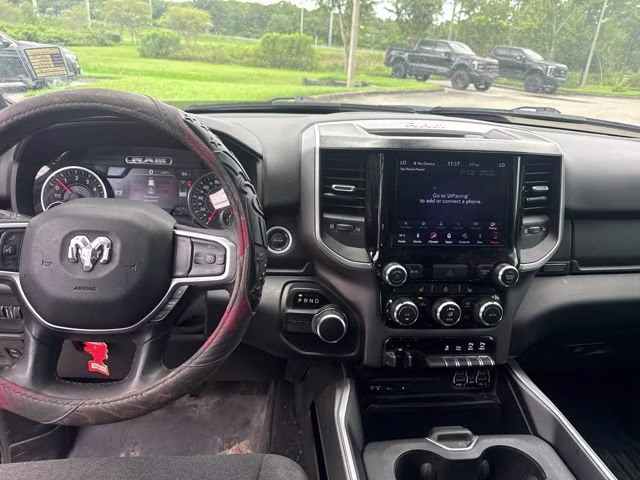 2019 Diamond Black Crystal Pearlcoat Ram 1500 Big Horn/Lone Star Crew Cab Pickup RWD Truck