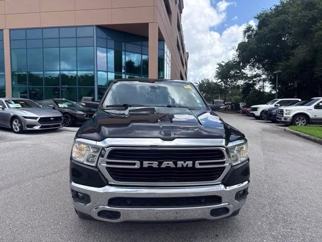 2019 Diamond Black Crystal Pearlcoat Ram 1500 Big Horn/Lone Star Crew Cab Pickup RWD Truck