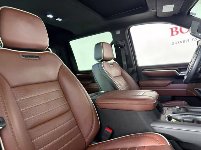 2025 Sterling Metallic GMC Sierra 3500HD Denali Ultimate 4X4 Truck