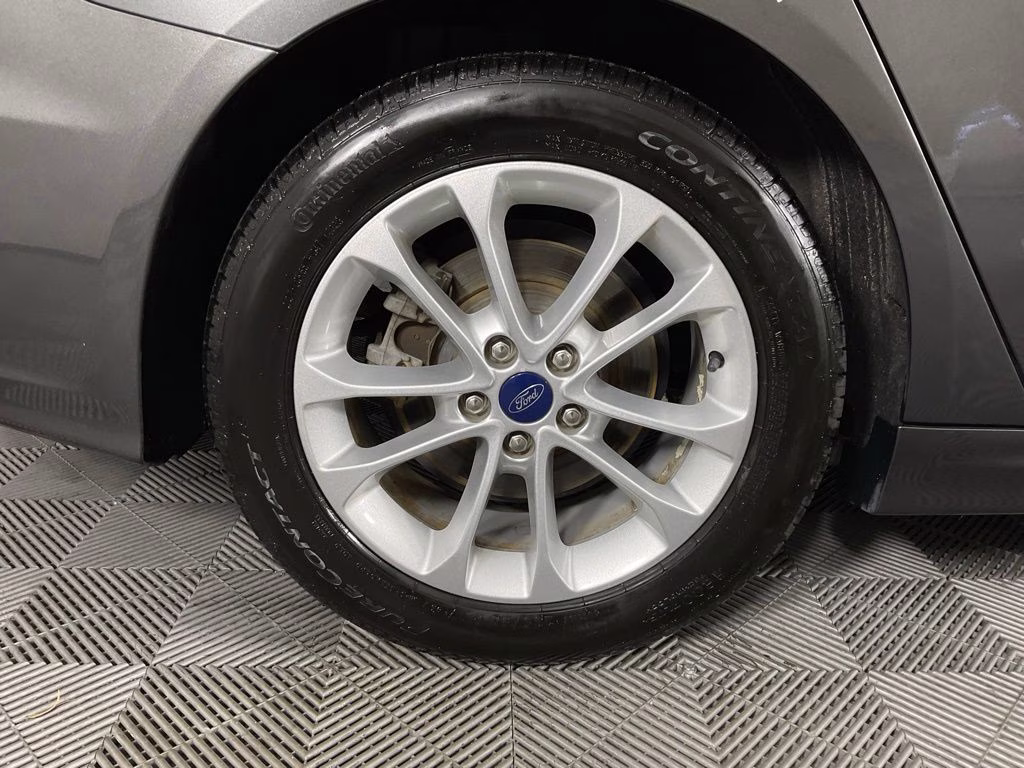 2019 Magnetic Ford Fusion Hybrid SEL FWD Sedan