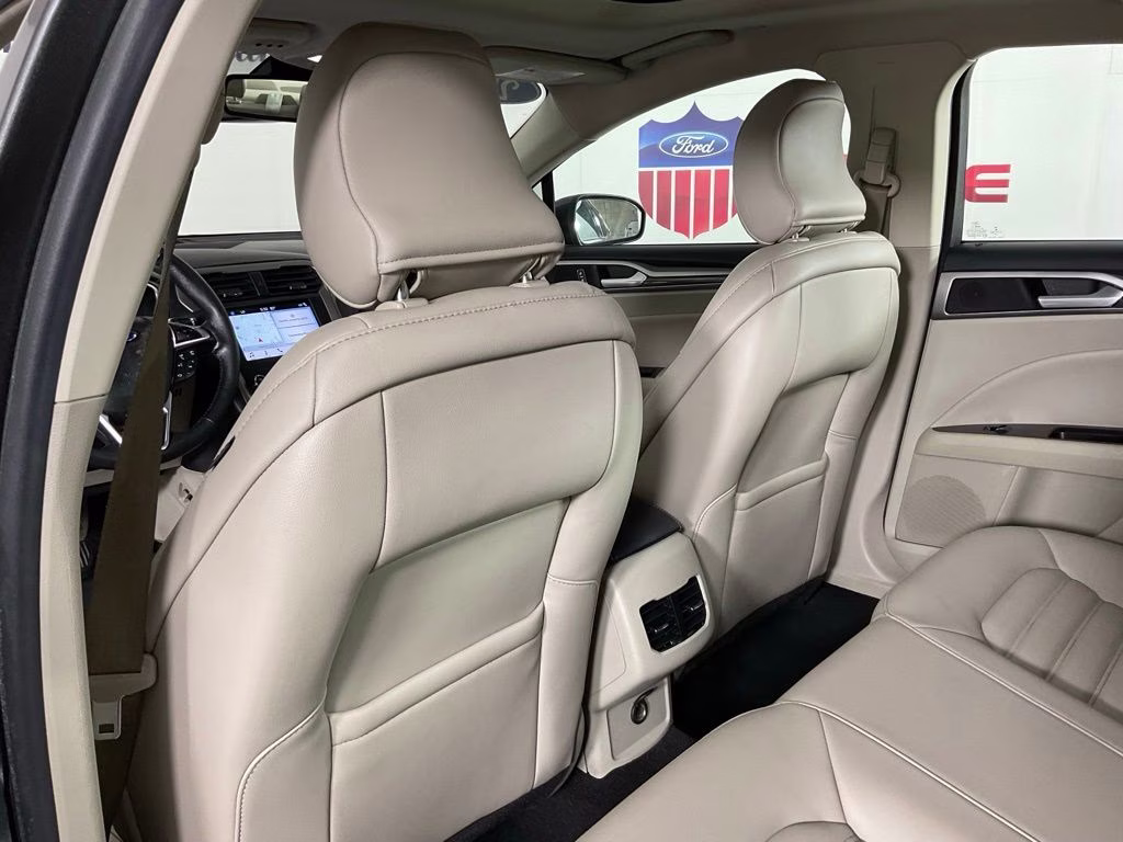 2019 Magnetic Ford Fusion Hybrid SEL FWD Sedan