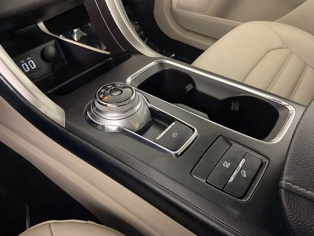 2019 Magnetic Ford Fusion Hybrid SEL FWD Sedan