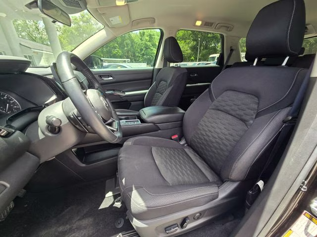 2022 Super Black Nissan Pathfinder SV FWD SUV