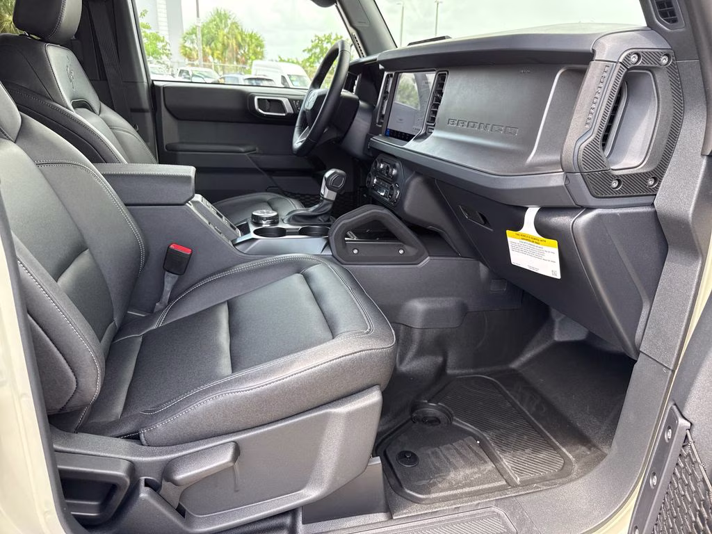 2026 Beige Ford Bronco Badlands 4X4 SUV