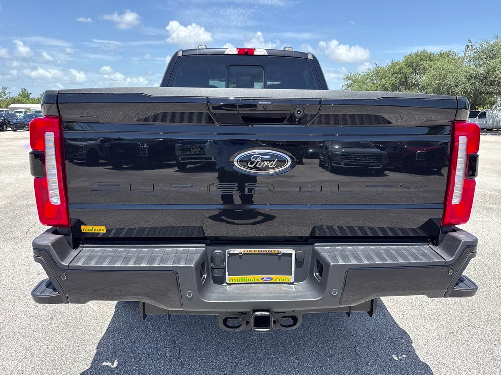 2026 Black Metallic Ford Super Duty F-250 SRW Lariat 4X4 Truck