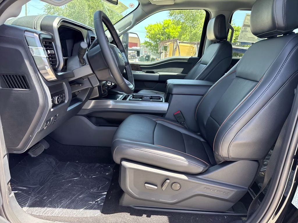 2026 Black Metallic Ford Super Duty F-250 SRW Lariat 4X4 Truck