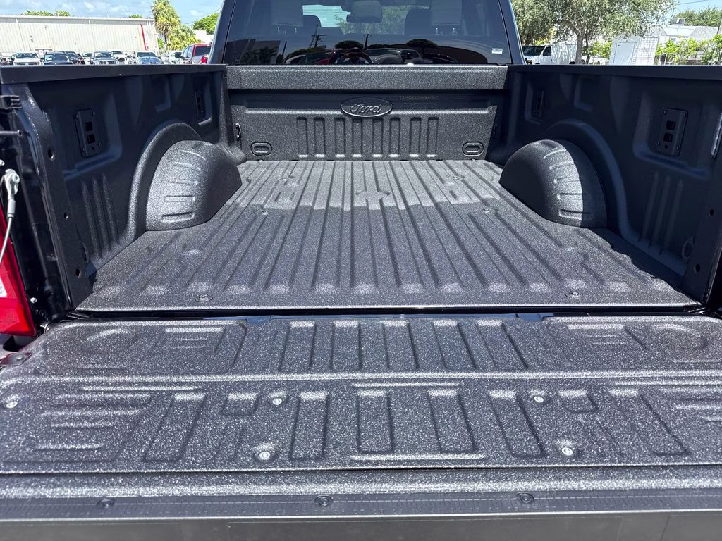 2026 Black Metallic Ford Super Duty F-250 SRW XLT 4X4 Truck