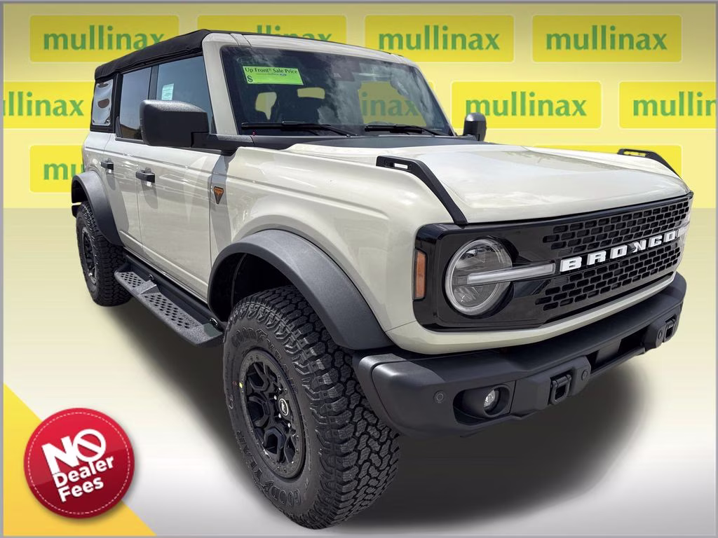 2026 Beige Ford Bronco Badlands 4X4 SUV