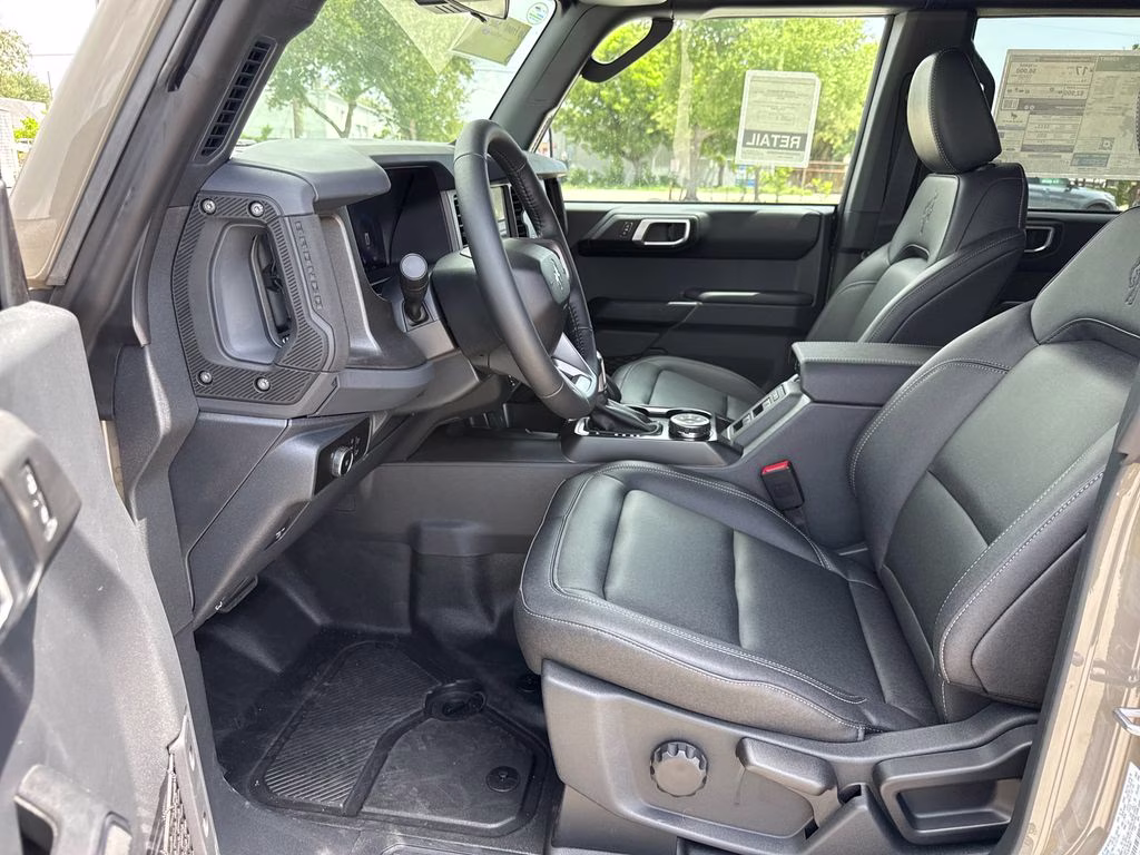 2026 Gray Ford Bronco Badlands 4X4 SUV