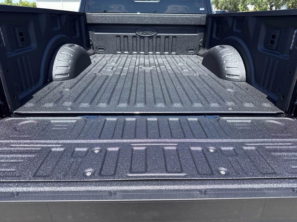 2026 Black Metallic Ford Super Duty F-250 SRW Lariat 4X4 Truck