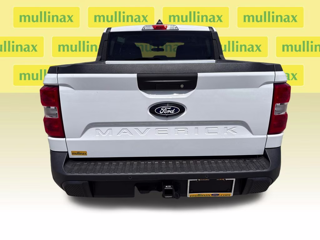 2026 Oxford White Ford Maverick XL FWD Truck