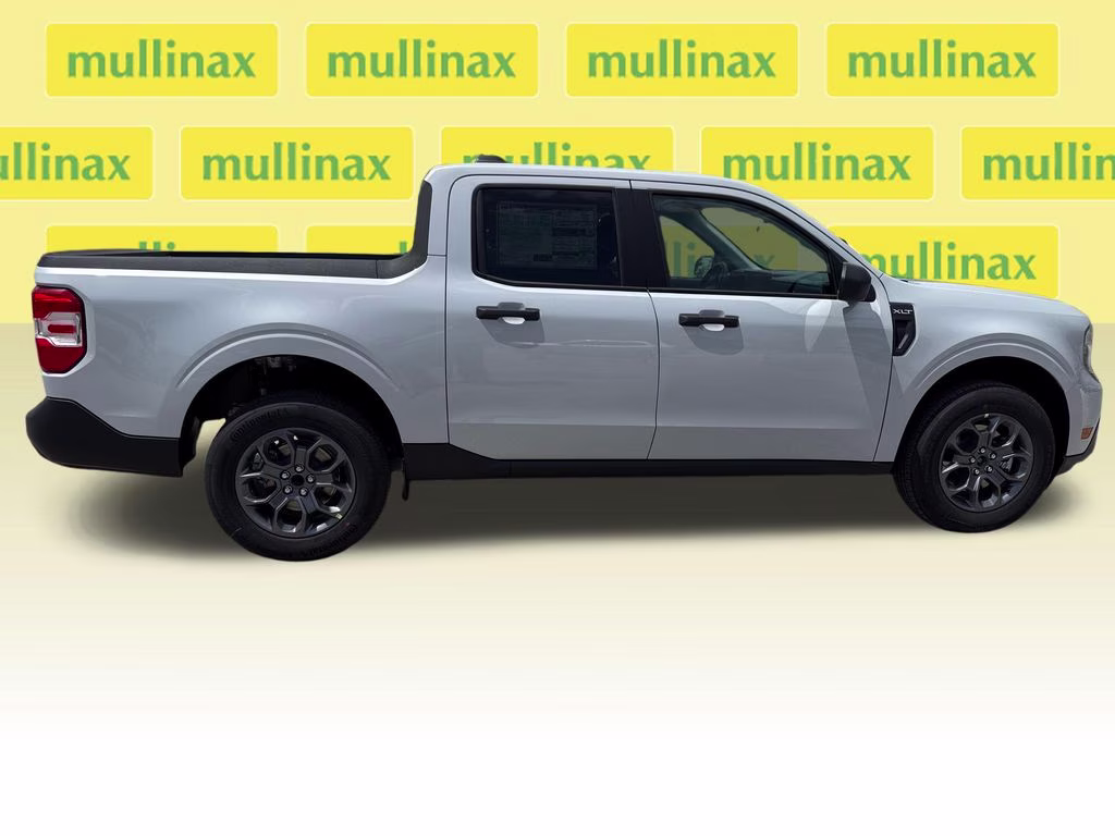 2026 Space White Metallic Ford Maverick XLT FWD Truck