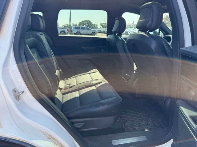 2025 White Platinum Metallic Tri-Coat Lincoln Nautilus Reserve AWD SUV
