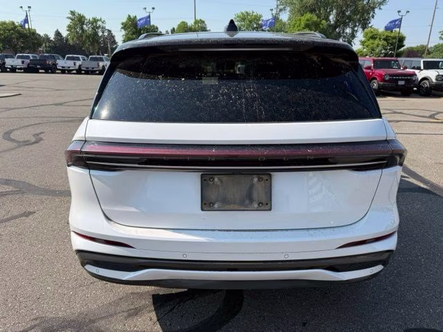 2025 White Platinum Metallic Tri-Coat Lincoln Nautilus Reserve AWD SUV