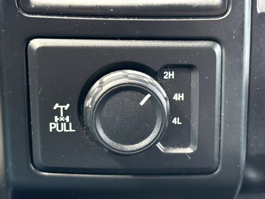 2018 Magnetic Metallic Ford F-150 STX 4X4 Truck