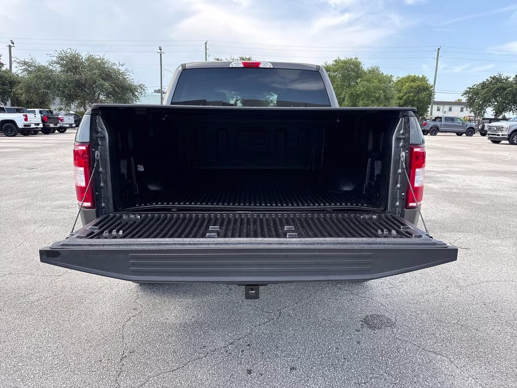 2018 Magnetic Metallic Ford F-150 STX 4X4 Truck