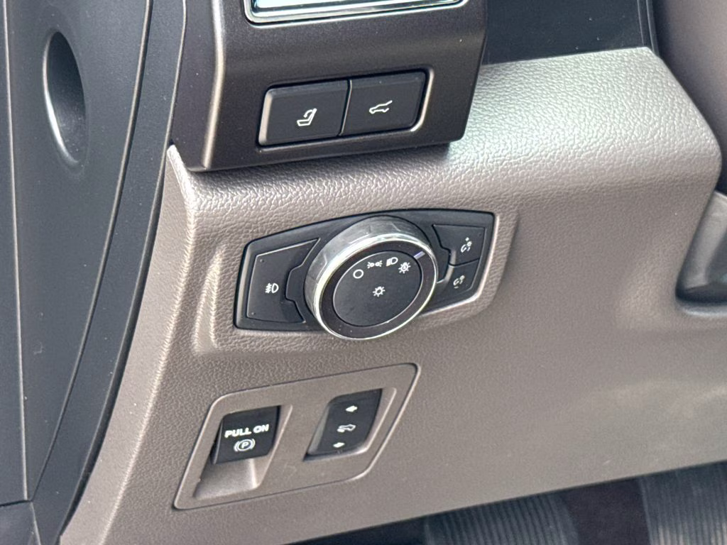 2020 Blue Metallic Ford Expedition Limited 4X4 SUV