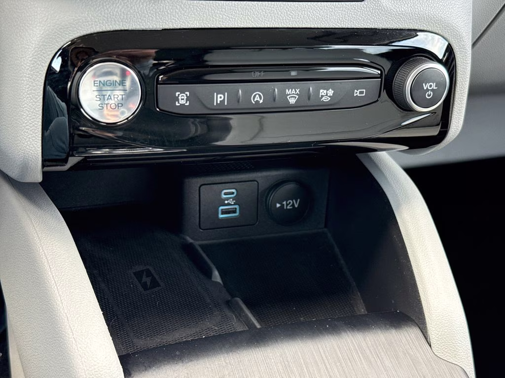 2023 Carbonized Gray Metallic Ford Escape Platinum AWD SUV