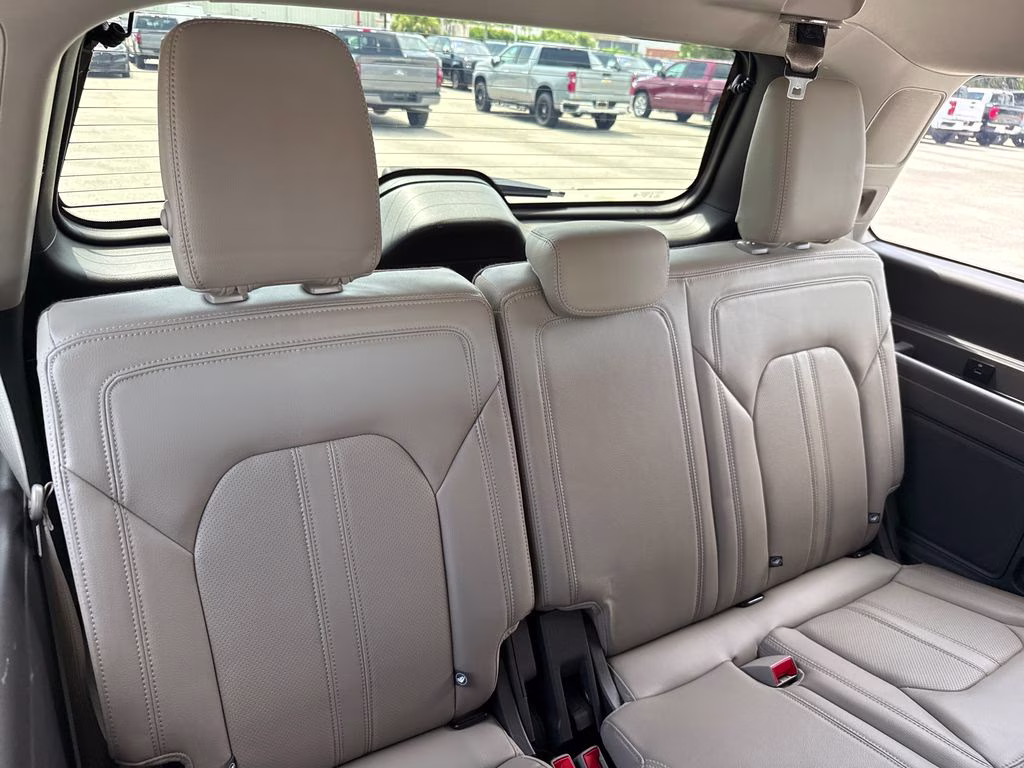 2020 Blue Metallic Ford Expedition Limited 4X4 SUV