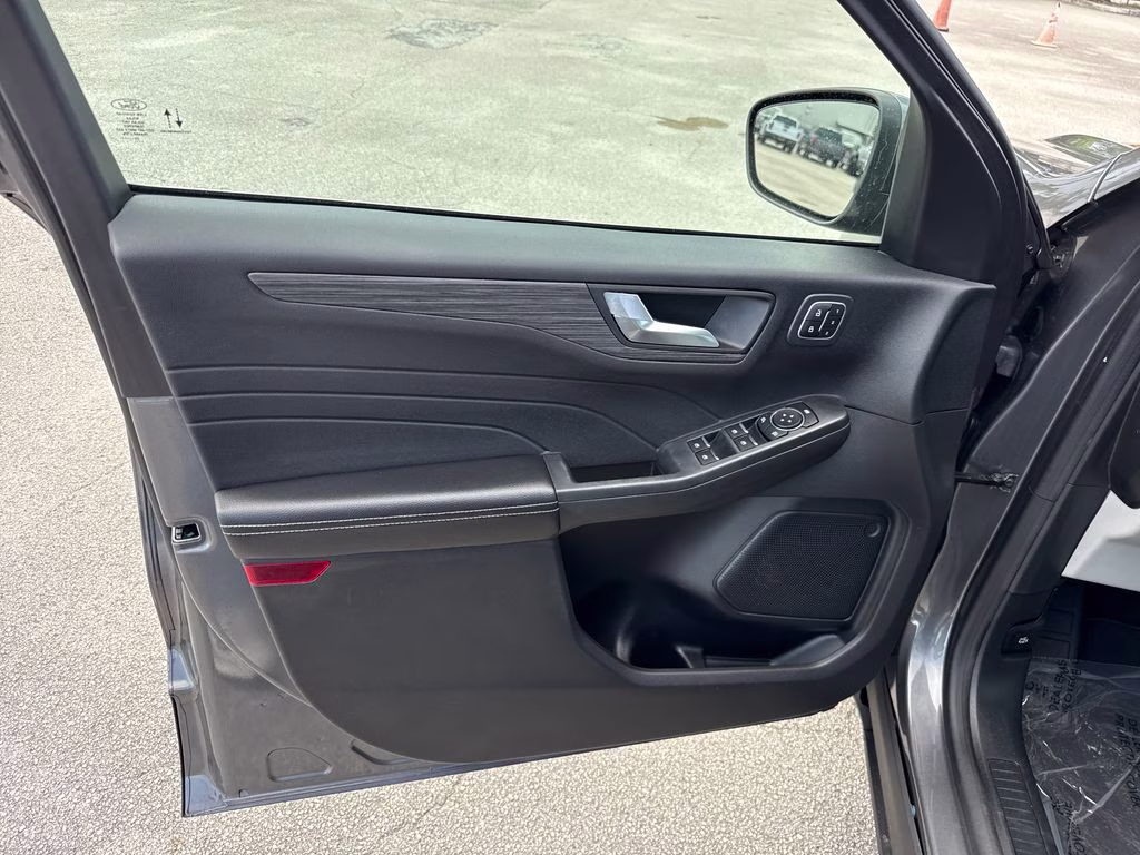 2023 Carbonized Gray Metallic Ford Escape Platinum AWD SUV