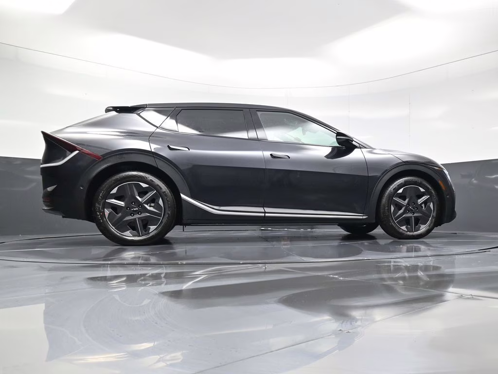 2025 Panthera Metal Kia EV6 Light AWD SUV