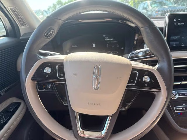 2022 Pristine White Metallic Tri-Coat Lincoln Corsair Reserve AWD SUV