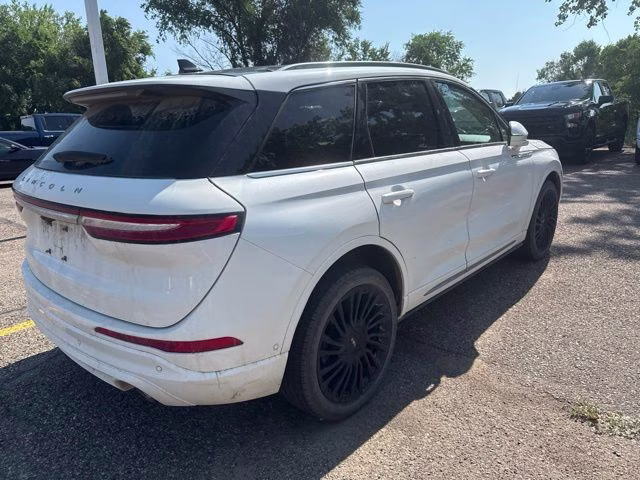 2022 Pristine White Metallic Tri-Coat Lincoln Corsair Reserve AWD SUV