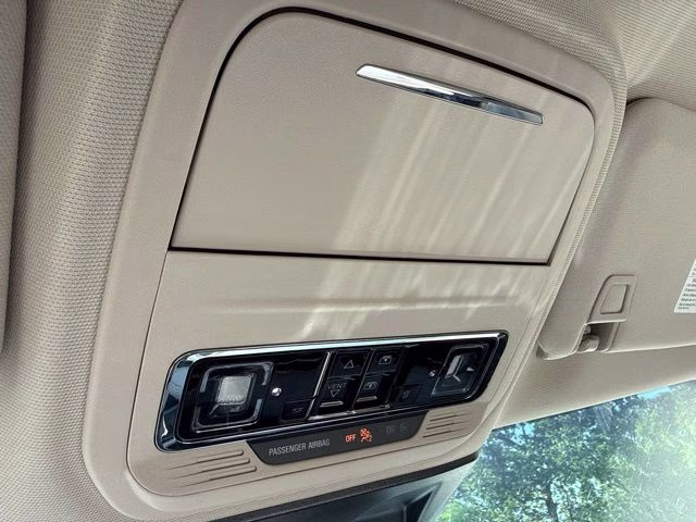 2022 Pristine White Metallic Tri-Coat Lincoln Corsair Reserve AWD SUV