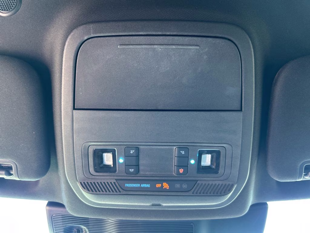 2020 Blue Metallic Ford Explorer XLT RWD SUV