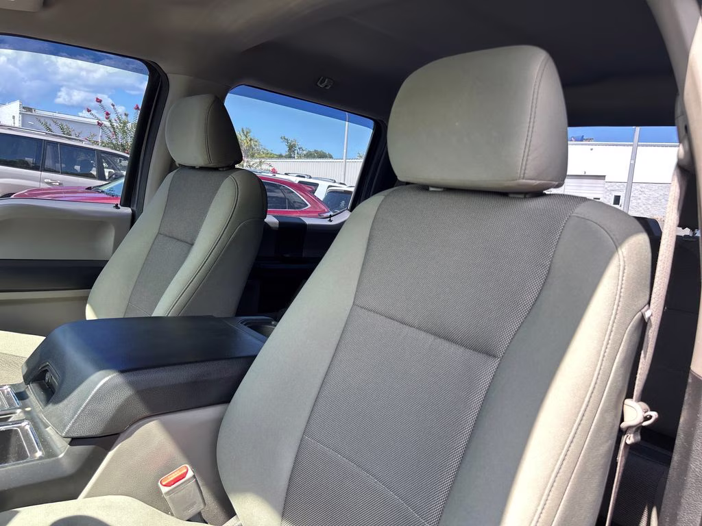 2016 Magnetic Metallic Ford F-150 XL 4X4 Truck