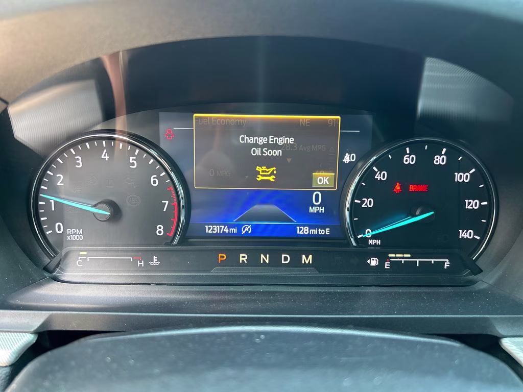 2020 Blue Metallic Ford Explorer XLT RWD SUV