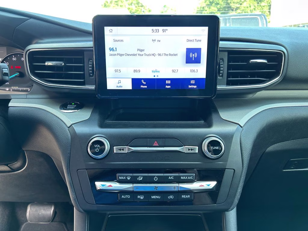 2020 Blue Metallic Ford Explorer XLT RWD SUV