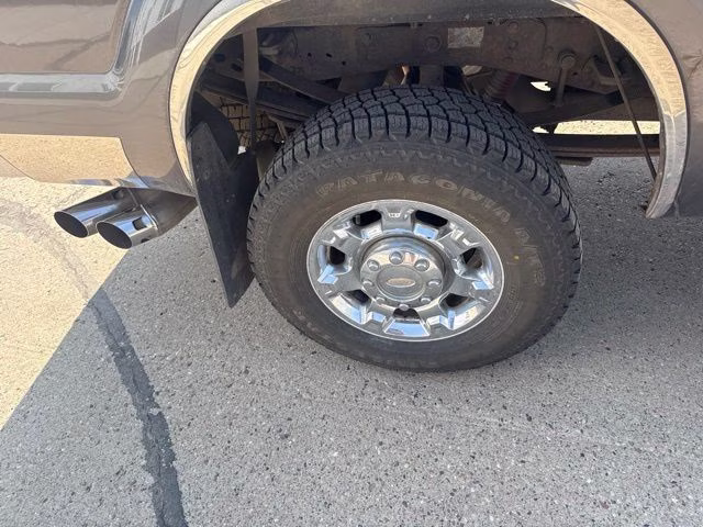 2013 Gray Ford Super Duty F-350 SRW Lariat 4X4 Truck