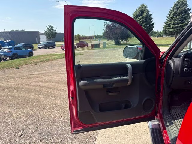 2008 Red Chevrolet Silverado 1500 LT 4X4 Truck