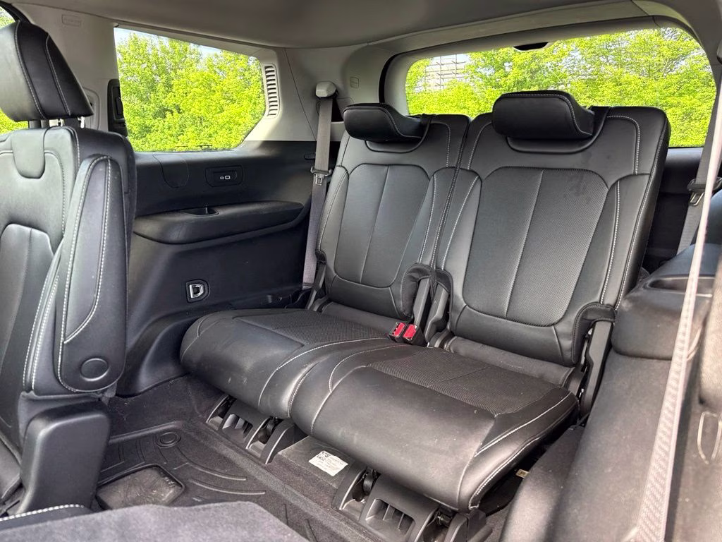 2023 Rocky Mountain Pearlcoat Jeep Grand Cherokee L Limited 4X4 SUV