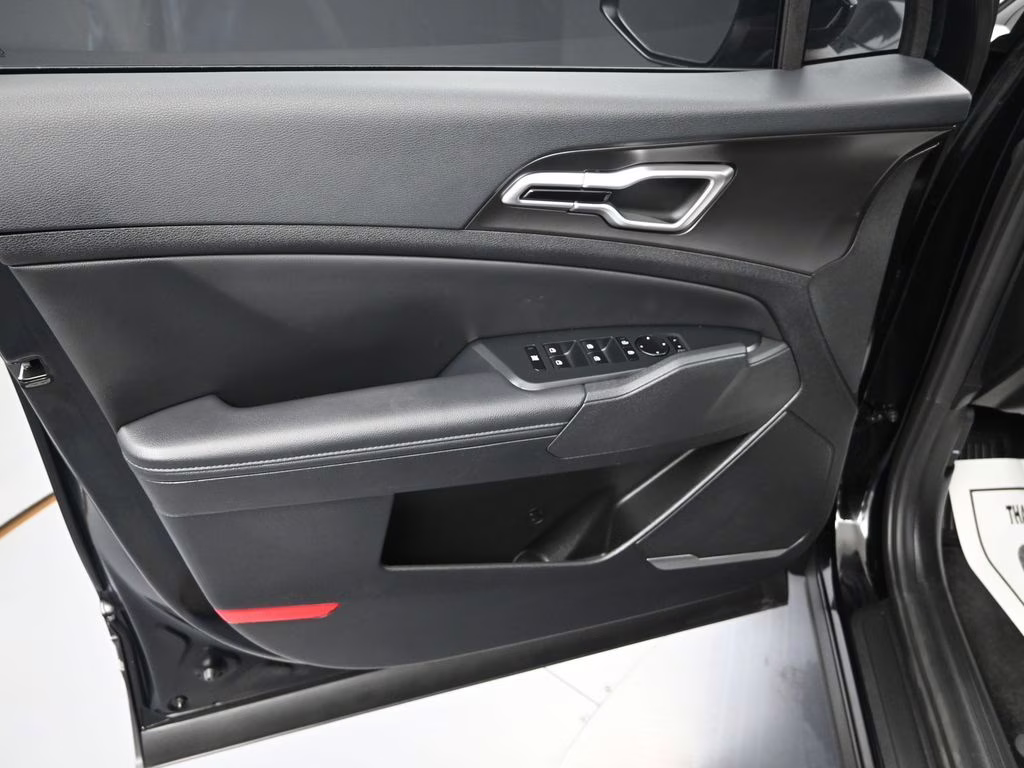 2026 Ebony Black Kia Sportage EX FWD SUV