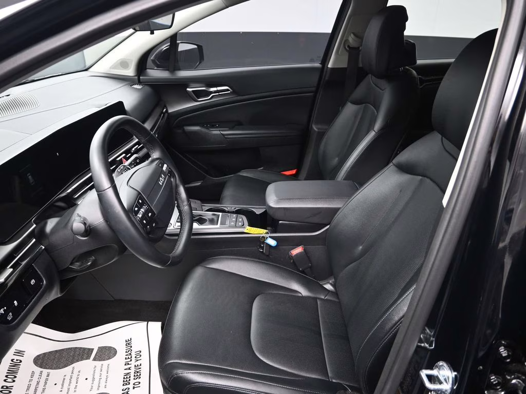 2026 Ebony Black Kia Sportage EX FWD SUV