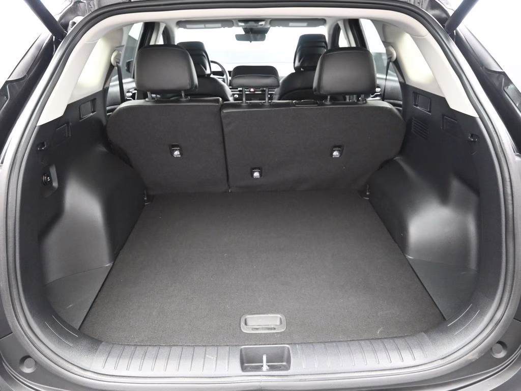 2026 Ebony Black Kia Sportage EX FWD SUV